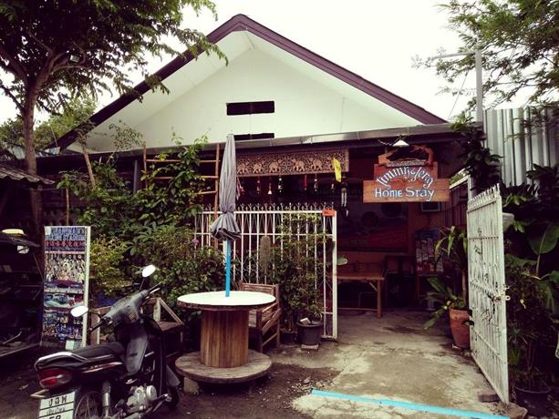 Jimmy and Jeng Homestay