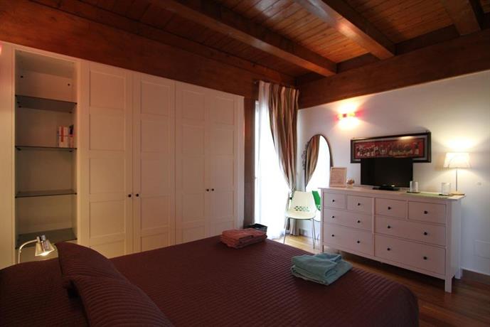 Casale Delle Ronde B&B