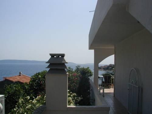 Apartments Cacija