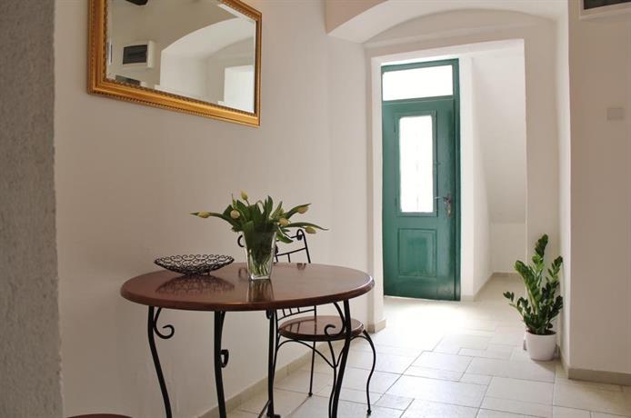 Apartments Leticia