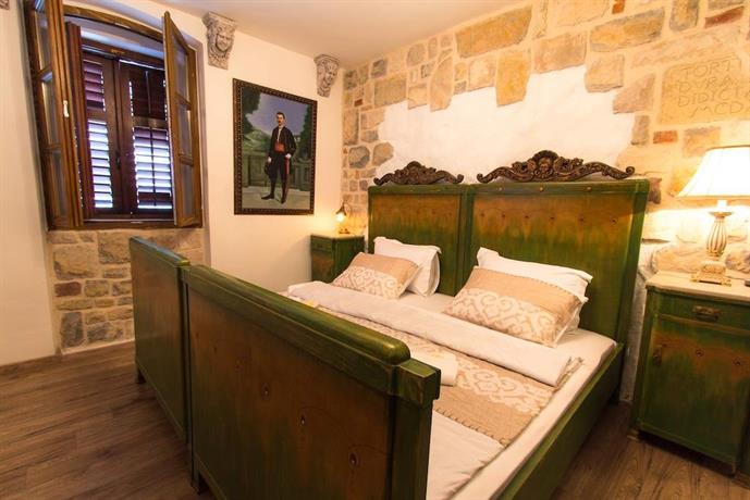 Palazzo Drusko Deluxe Rooms