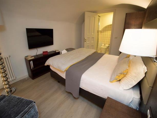 Chiaia 32 Suite