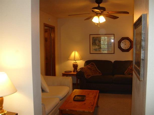 The Julian Inn