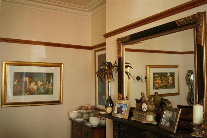 Elm Tree Lodge