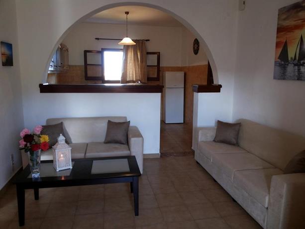 Yiouli Holiday Home