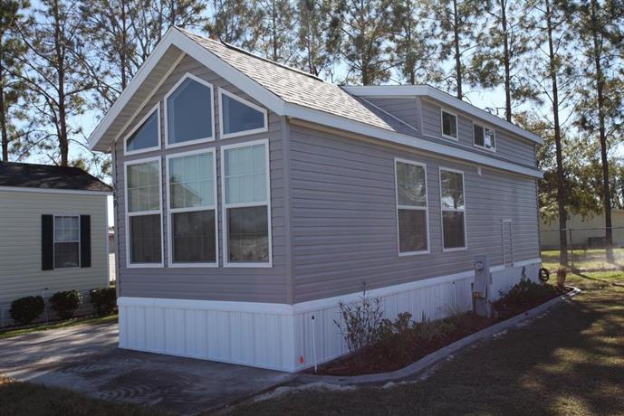 Lake Magic Loft Cottage 11