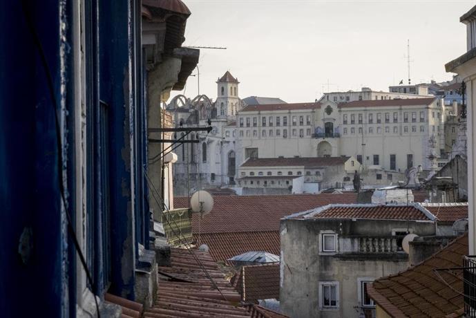 Castle View at Lisbon Heart By TimeCooler