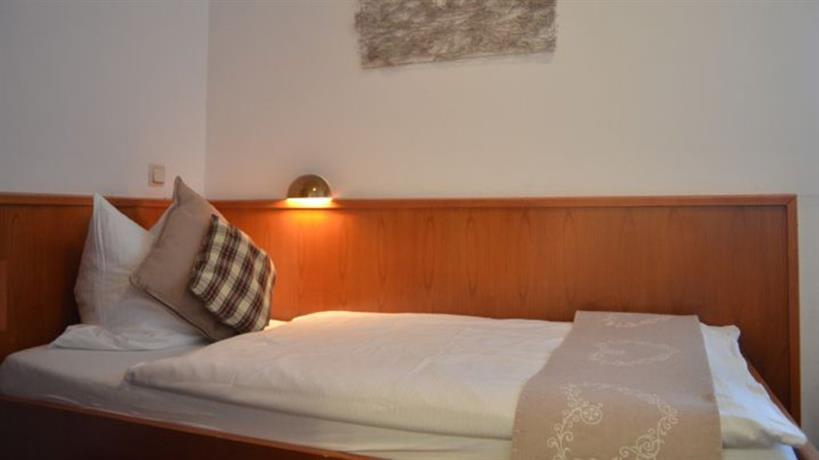 Hotel Thomas Cologne