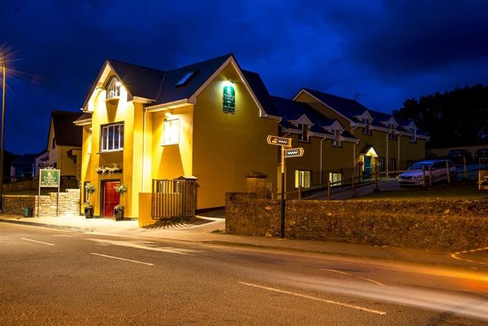 Dingle Marina Lodge