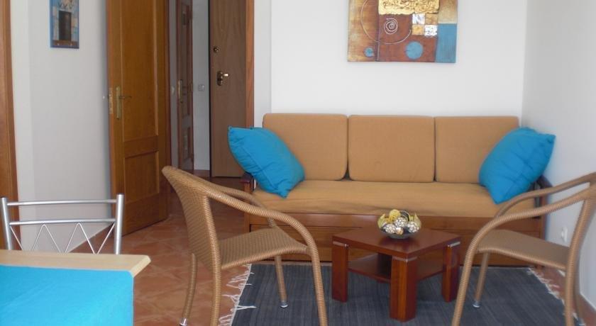 Apartamentos Roja Sol