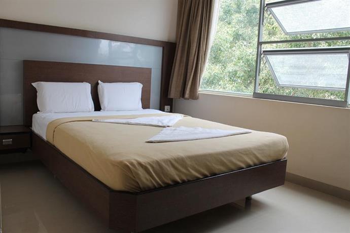 Banyan Tree Comforts