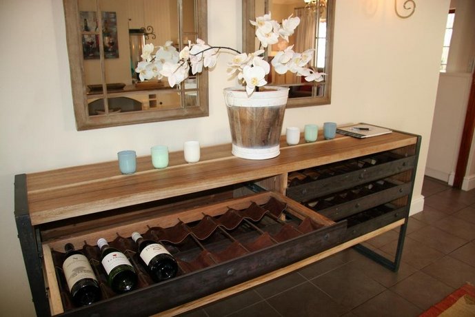 Cape Robin Cottage