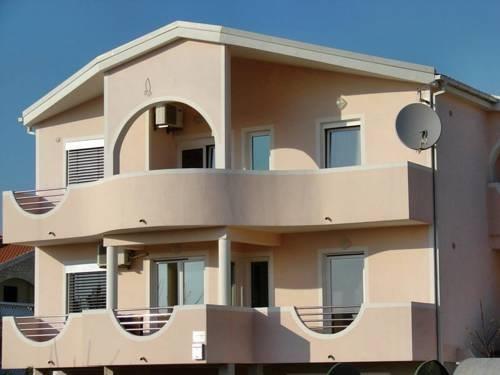 Villa Dobra Family Apartments
