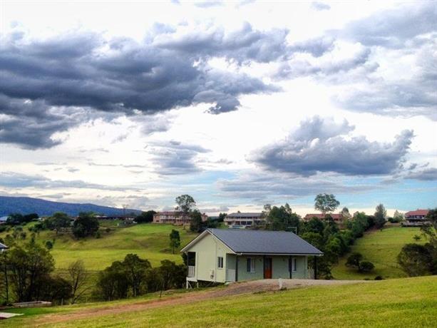Highfields Country Cottages  Australia thumbnail