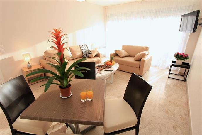 Residence Chateauneuf