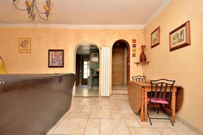Cosy Antibes villa