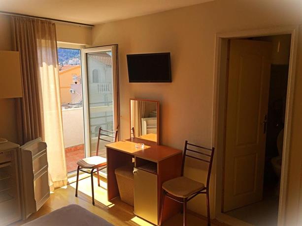 Guest House Buskovic
