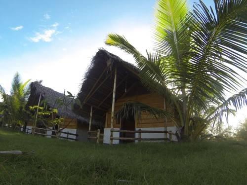 Safa Surf Camp