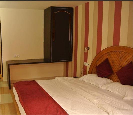 OYO 4945 Abdullah residency