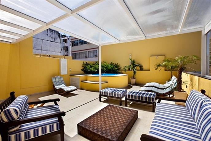 Spacious Penthouse Duplex Arpoador