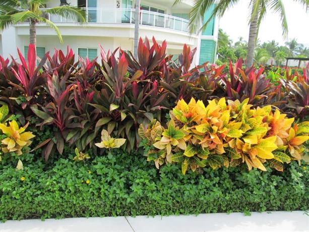 Bay View Grand Marina 203 - Sur