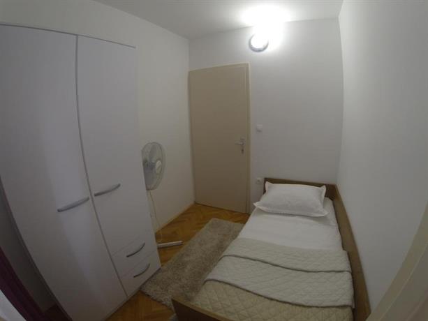Apartment In Centre for 7