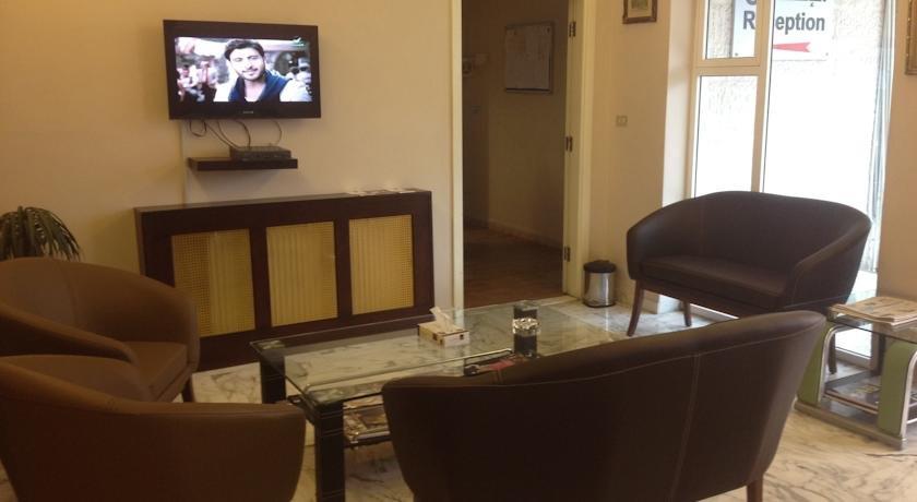 Al Farooq Hotel Apartments