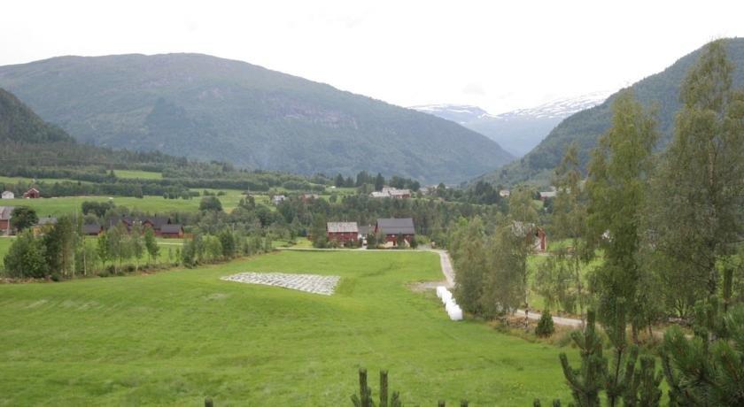 Knausen Hyttegrend