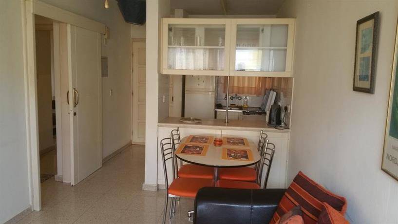 Nondas Hill Apts
