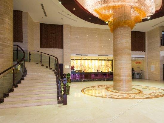 Huaqiao Tianyi Hotel