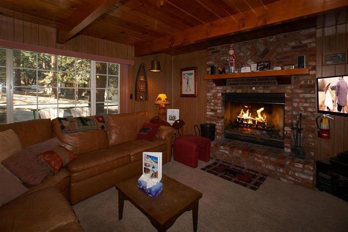 Alpine Haus by Big Bear Cool Cabins