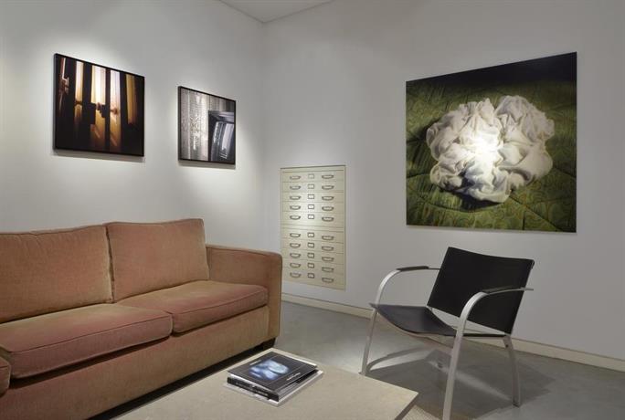 Art Gallery Apartment Lisbon