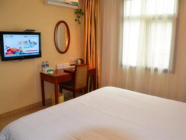 Green Tree Inn Kunshan Shimao Plaza Hotel