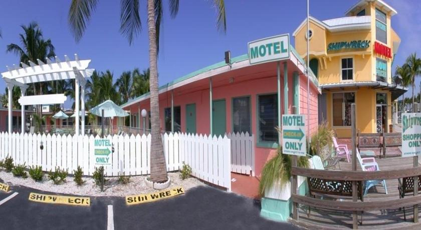Shipwreck Motel