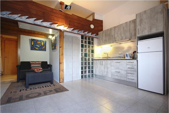 Sunrise Studio Marilyn vista mar y jardin