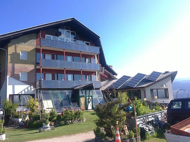 Aqua Reiki Ski Hotel Klippitz Nordost Reichenfels Austria thumbnail