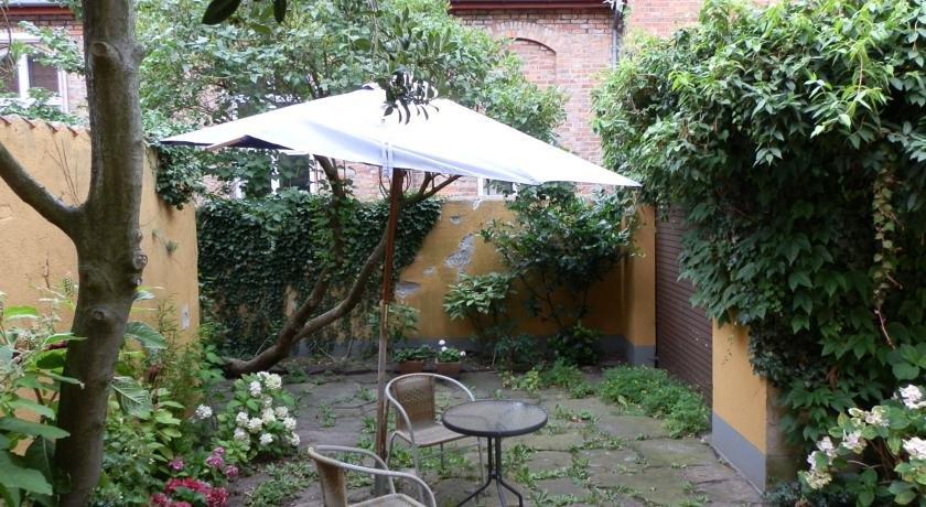 Tvaerstraede Guesthouse