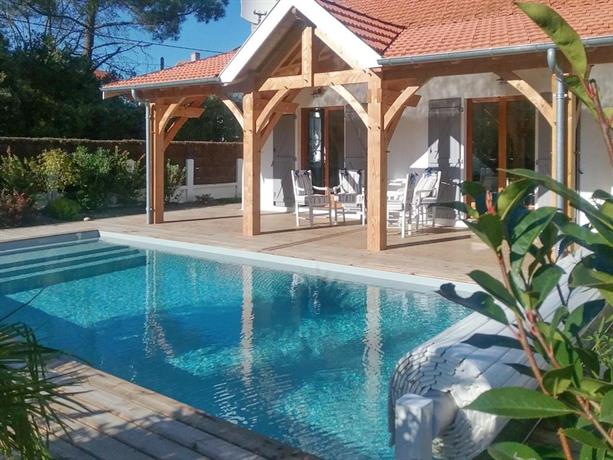 Villa de 3 chambres a Soulac sur Mer avec piscine privee et jardin clos a 600 m de la plage