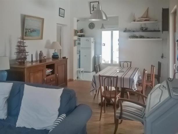 Villa de 3 chambres a Soulac sur Mer avec piscine privee et jardin clos a 600 m de la plage