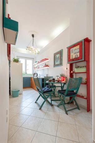 Cosy Art Flat 2