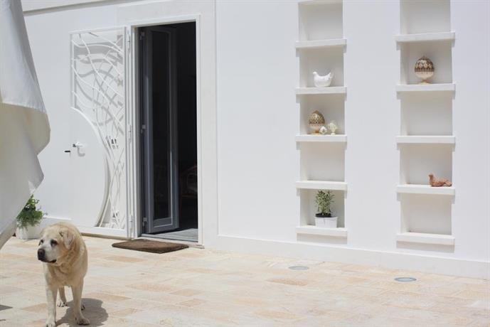 House with 2 bedrooms in Ceglie Messapica with enclosed garden 35 km from the beach