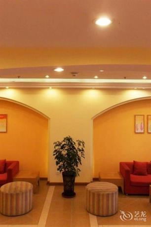 Home Inn Qingdao Licang Jiushui Road Wanda Plaza