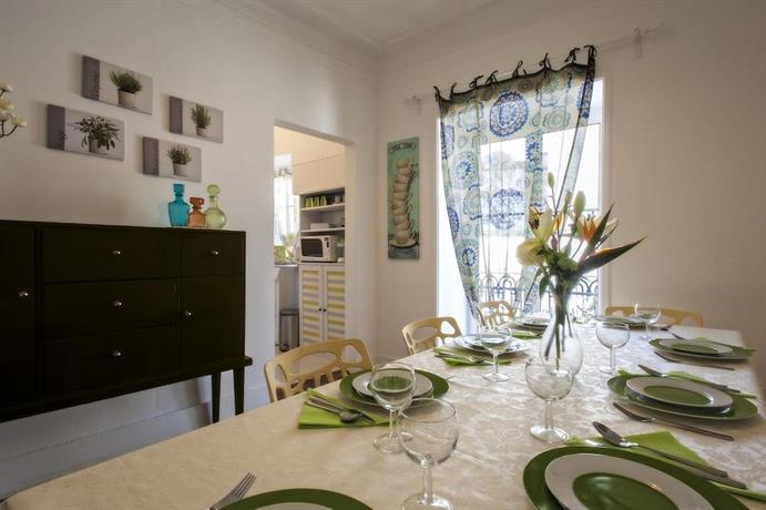 Localtraveling Cathedral & Castle - Family Apartments
