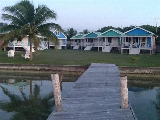 Tilt-TA-Dock Resort Belize