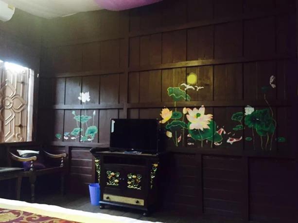 Wooden Hostel Chiang Mai