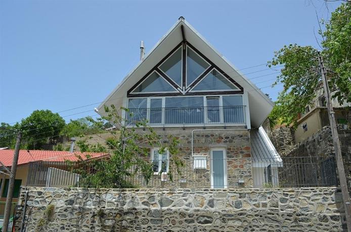 Prodromos Village House