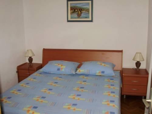 Apartments Dragan