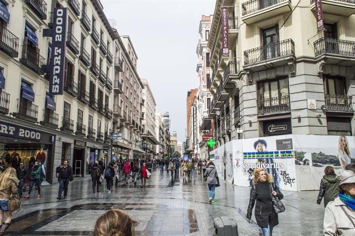 Puerta del Sol Sol Madrid