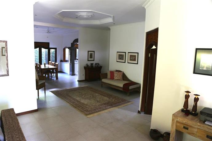 Villa Pensiun