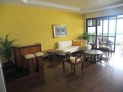 Apartamento na Praia da Barra